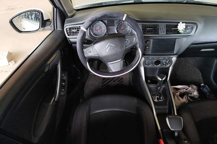 Used Citroen C3-XR 2015 1.6L Automatic Pioneer Model Steering Wheel
