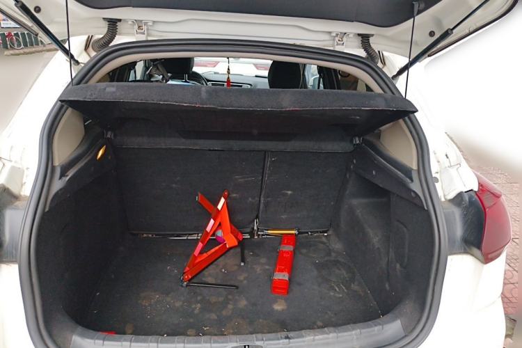 Used Citroen C3-XR 2015 1.6L Manual Pioneer Model Trunk