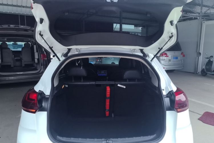 Used Citroen C3-XR 2015 1.6L Manual Pioneer Model Trunk