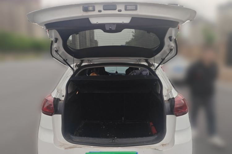 Used Citroen C3-XR 2015 1.6L Manual Pioneer Model Trunk