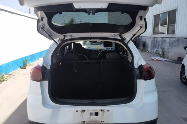 Used Citroen C3-XR 2015 1.6L Automatic Pioneer Model Trunk