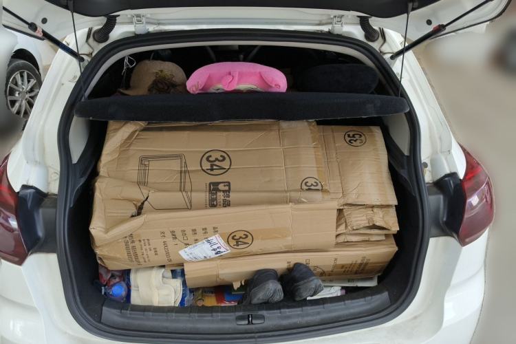 Used Citroen C3-XR 2015 1.6L Manual Pioneer Model Trunk