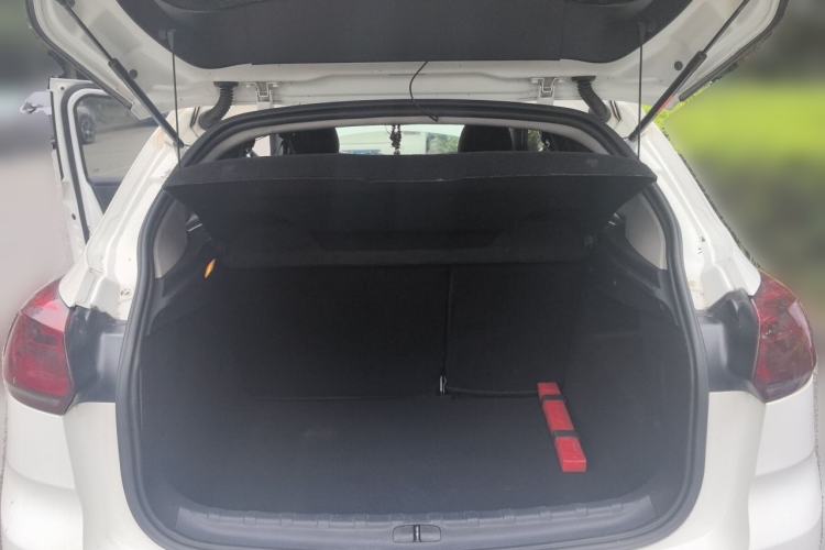 Used Citroen C3-XR 2015 1.6L Automatic Pioneer Model Trunk