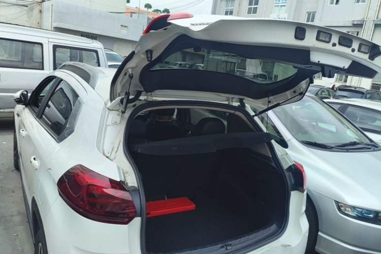 Used Citroen C3-XR 2015 1.6L Automatic Smart Version Trunk