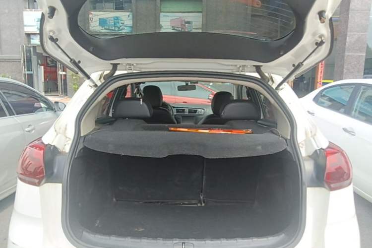 Used Citroen C3-XR 2015 1.6L Automatic Pioneer Model Trunk
