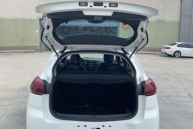 Used Citroen C3-XR 2015 1.6L Manual Fashion Edition Trunk