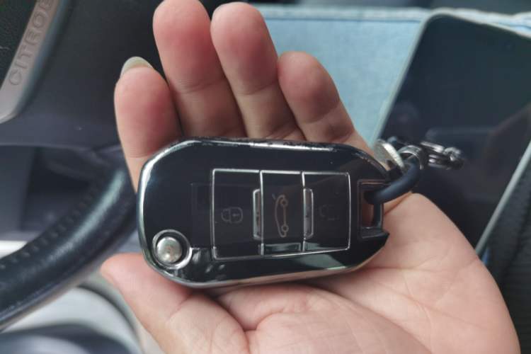 Used Citroen C3-XR 2015 1.6THP Automatic Pioneer Model Vehicle Key