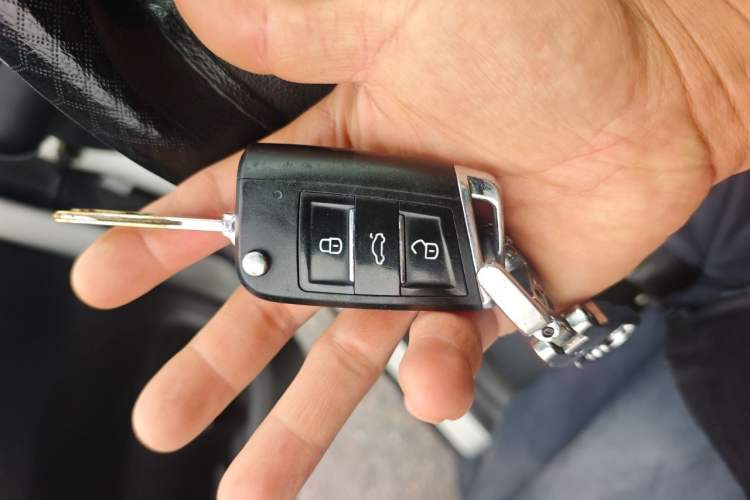 Used Citroen C3-XR 2015 1.6L Manual Fashion Edition Vehicle Key