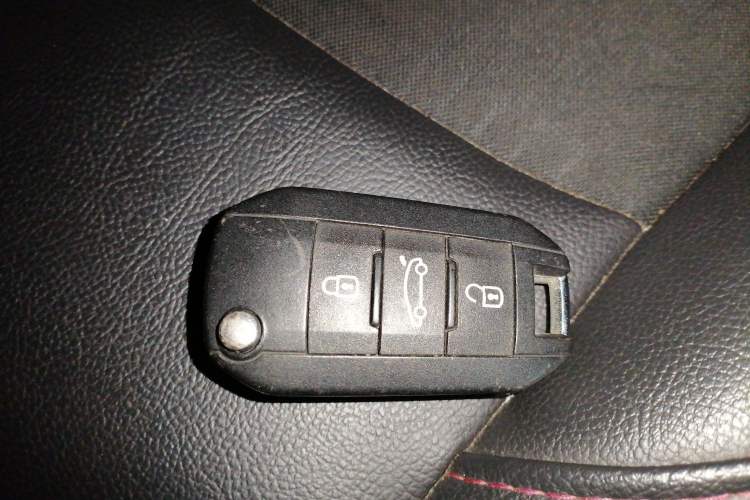 Used Citroen C3-XR 2015 1.6L Automatic Pioneer Model Vehicle Key