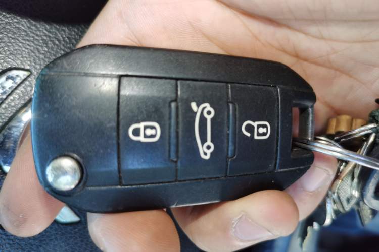 Used Citroen C3-XR 2015 1.6L Automatic Pioneer Model Vehicle Key