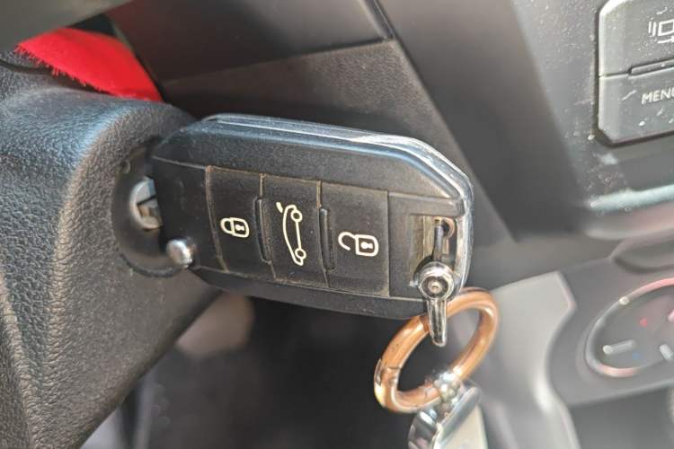 Used Citroen C3-XR 2015 1.6L Automatic Pioneer Model Vehicle Key