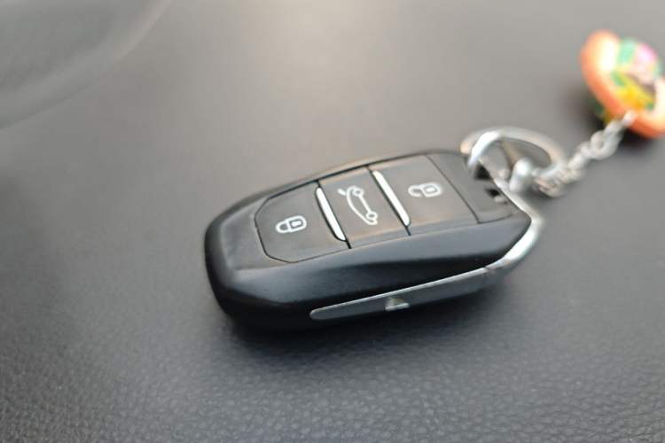Used Citroen C3-XR 2015 1.6L Automatic Smart Version Vehicle Key