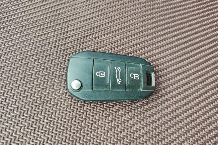 Used Citroen C3-XR 2015 1.6L Automatic Fashion Model Vehicle Key