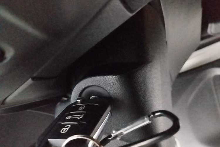Used Citroen C3-XR 2015 1.6THP Automatic Pioneer Model Vehicle Key
