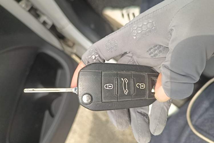 Used Citroen C3-XR 2015 1.6L Automatic Pioneer Model Vehicle Key