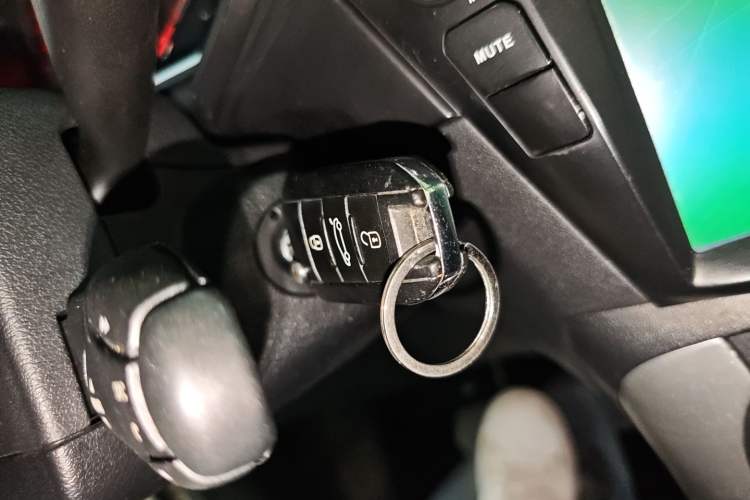 Used Citroen C3-XR 2015 1.6L Automatic Fashion Model Vehicle Key