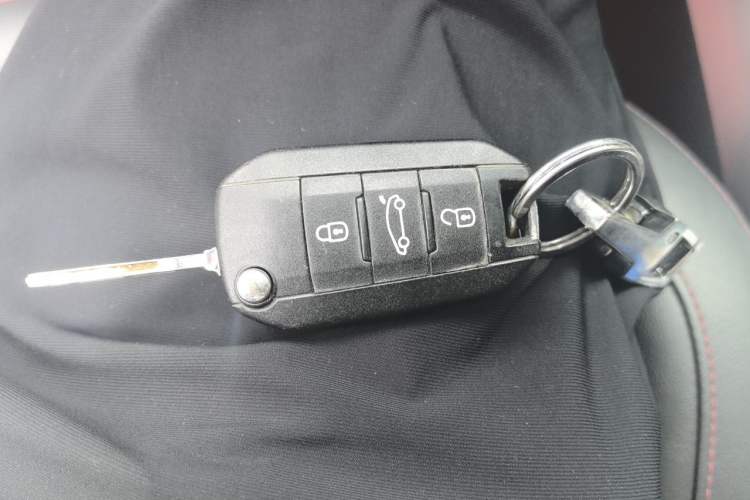 Used Citroen C3-XR 2015 1.6L Automatic Pioneer Model Vehicle Key