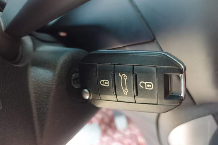 Used Citroen C3-XR 2015 1.6L Automatic Pioneer Model Vehicle Key