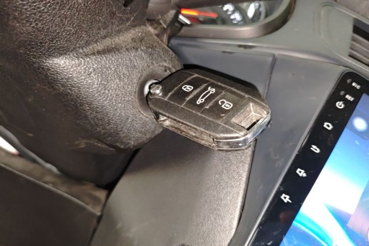 Used Citroen C3-XR 2015 1.6THP Automatic Pioneer Model Vehicle Key
