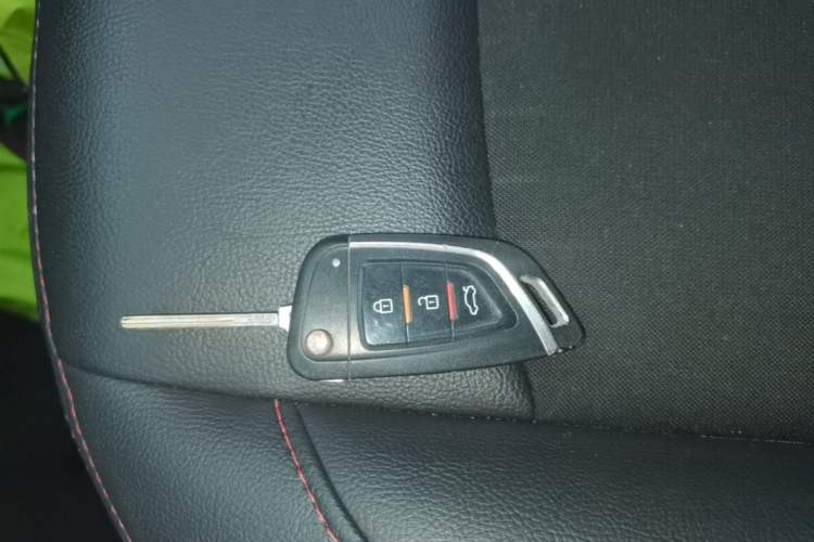 Used Citroen C3-XR 2015 1.6L Manual Pioneer Model Vehicle Key