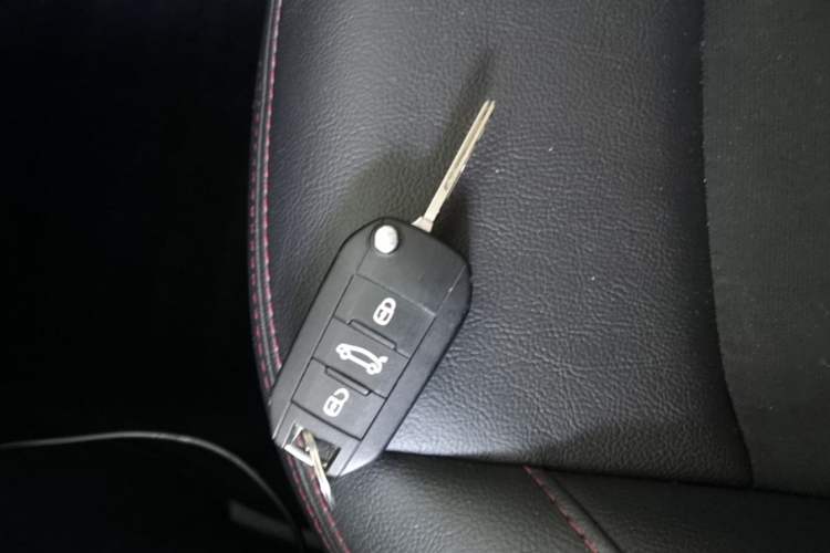 Used Citroen C3-XR 2015 1.6L Automatic Pioneer Model Vehicle Key