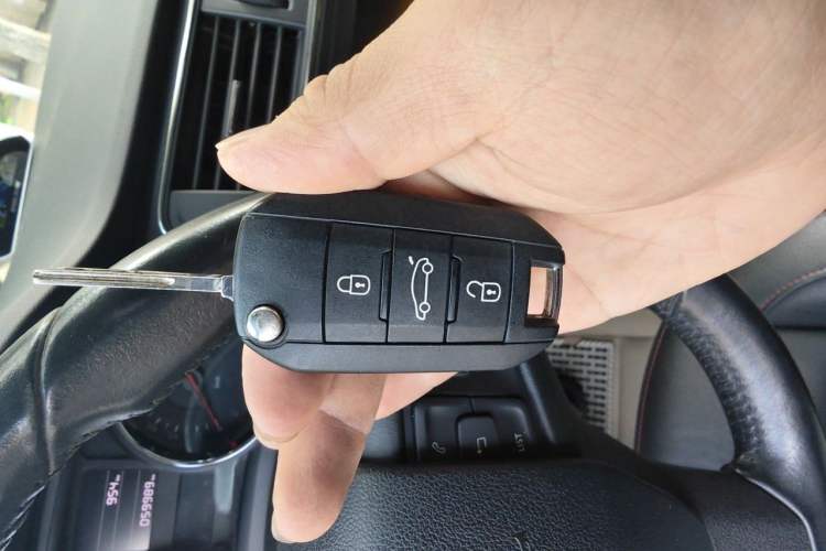 Used Citroen C3-XR 2015 1.6L Automatic Smart Version Vehicle Key