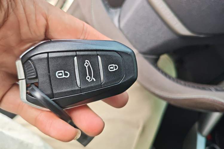 Used Citroen C3-XR 2015 1.6L Automatic Smart Version Vehicle Key