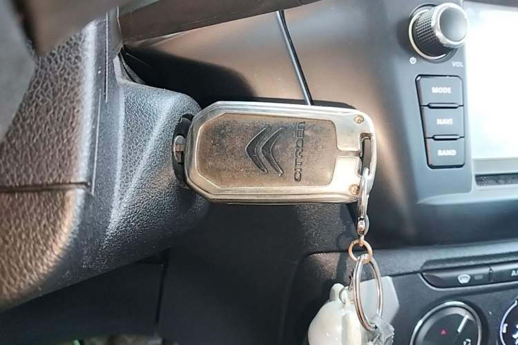 Used Citroen C3-XR 2015 1.6L Manual Pioneer Model Vehicle Key