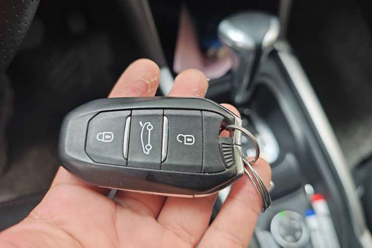 Used Citroen C3-XR 2015 1.6THP Automatic Smart Model Vehicle Key