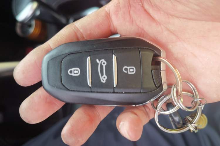 Used Citroen C3-XR 2015 1.6L Automatic Smart Version Vehicle Key