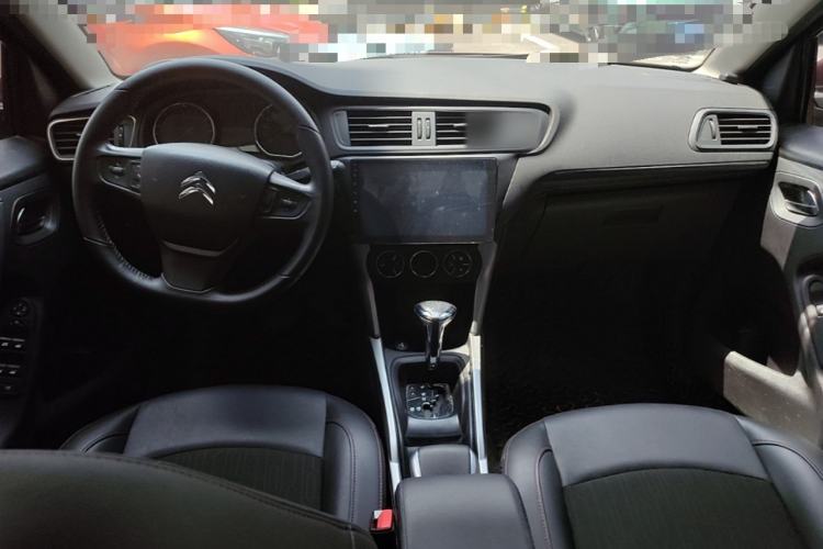 Used Citroen C3-XR 2017 1.6L Automatic Pioneer Model Center Console