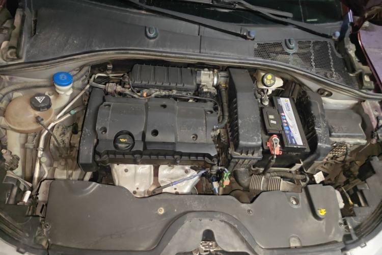 Used Citroen C3-XR 2017 1.6L Automatic Fashion Model Engine Bay