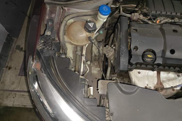 Used Citroen C3-XR 2017 1.6L Automatic Fashion Model Engine Bay Right