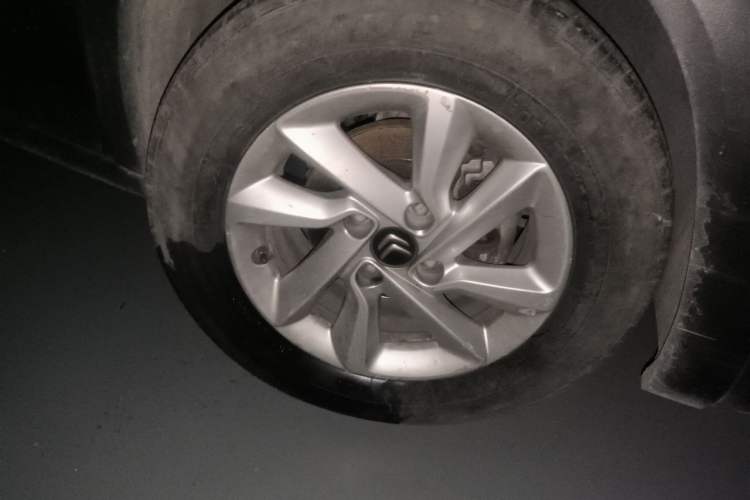 Used Citroen C3-XR 2017 1.6L Automatic Fashion Model Right Front Wheel Hub
