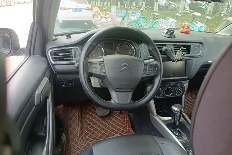 Used Citroen C3-XR 2017 230THP Automatic Pioneer Model Steering Wheel
