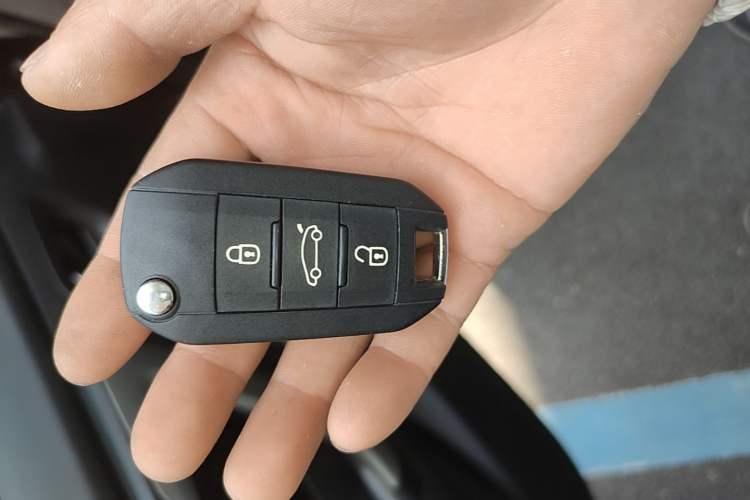 Used Citroen C3-XR 2017 1.6L Automatic Pioneer Model Vehicle Key