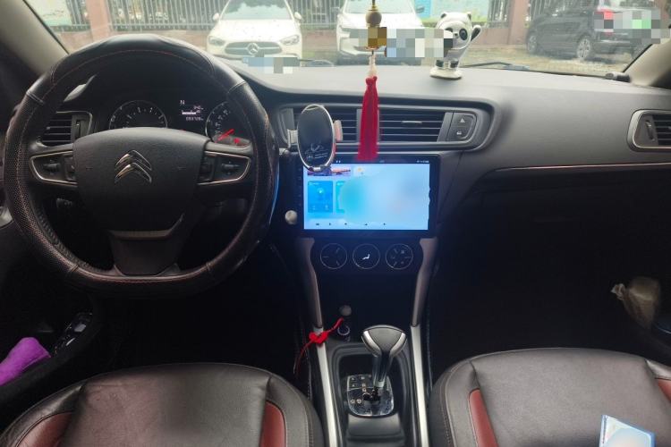 Used Citroen C3-XR 2017 230THP Automatic Smart Version Center Console
