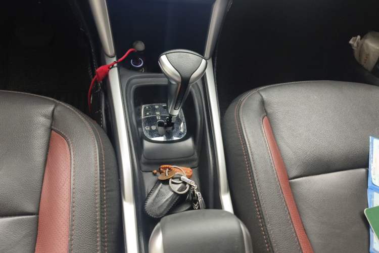 Used Citroen C3-XR 2017 230THP Automatic Smart Version Gear Lever