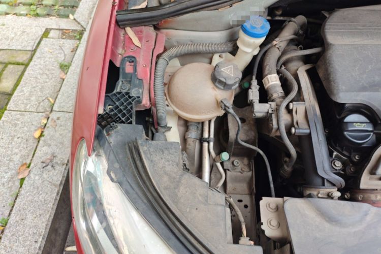 Used Citroen C3-XR 2017 230THP Automatic Pioneer Model Engine Bay Right