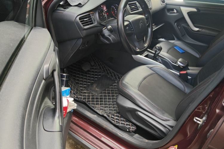 Used Citroen C3-XR 2017 1.6L Automatic Pioneer Model Driver Seat