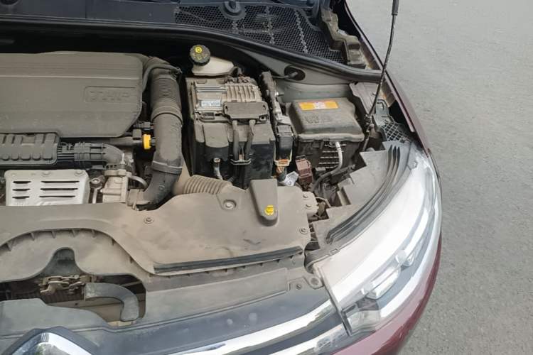 Used Citroen C3-XR 2017 230THP Automatic Pioneer Model Engine Bay Left