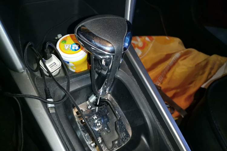 Used Citroen C3-XR 2017 1.6L Automatic Pioneer Model Gear Lever