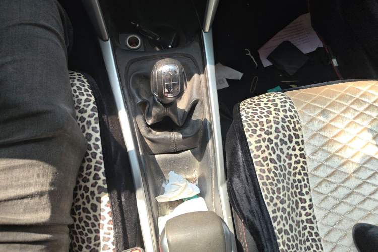 Used Citroen C3-XR 2017 1.6L Manual Pioneer Model Gear Lever