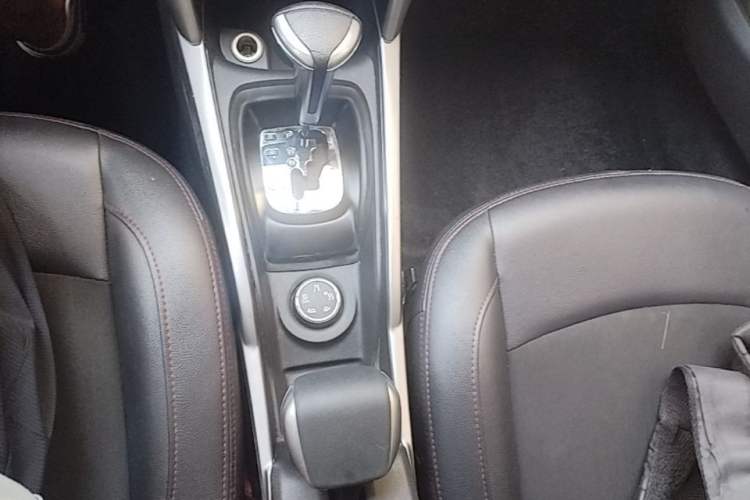 Used Citroen C3-XR 2017 230THP Automatic Pioneer Model Gear Lever
