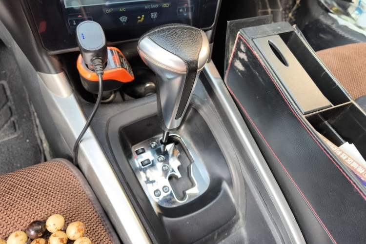 Used Citroen C3-XR 2017 1.6L Automatic Pioneer Model Gear Lever