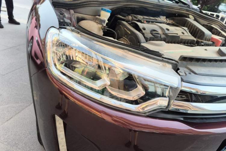 Used Citroen C3-XR 2017 1.6L Automatic Pioneer Model Right Front Headlight