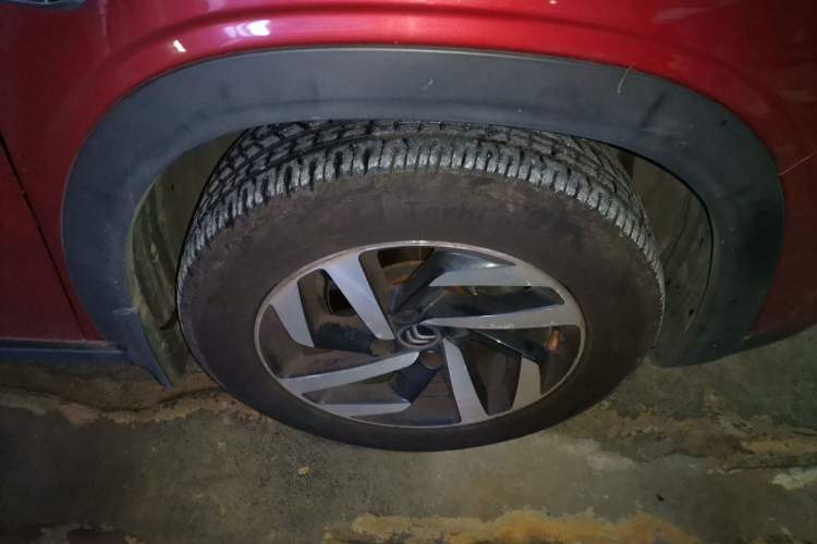 Used Citroen C3-XR 2017 1.6L Automatic Pioneer Model Right Front Wheel Hub