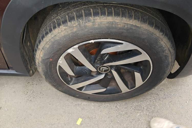 Used Citroen C3-XR 2017 1.6L Automatic Pioneer Model Right Front Wheel Hub