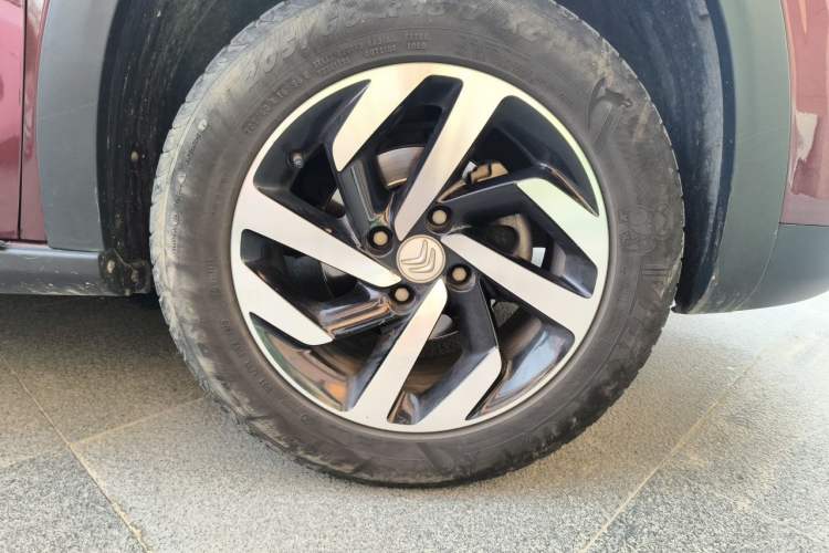 Used Citroen C3-XR 2017 1.6L Automatic Pioneer Model Right Front Wheel Hub