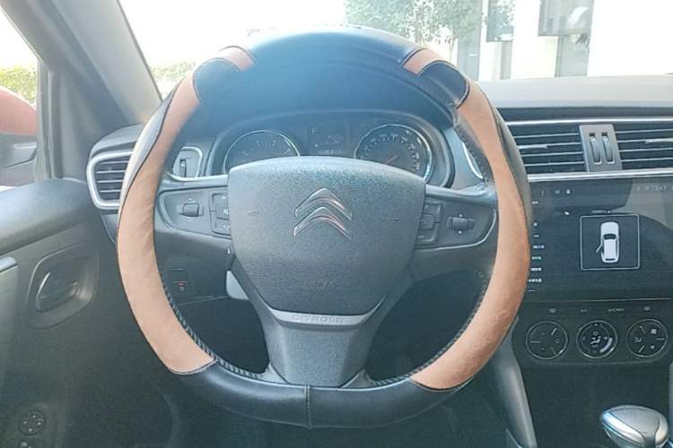 Used Citroen C3-XR 2017 230THP Automatic Pioneer Model Steering Wheel